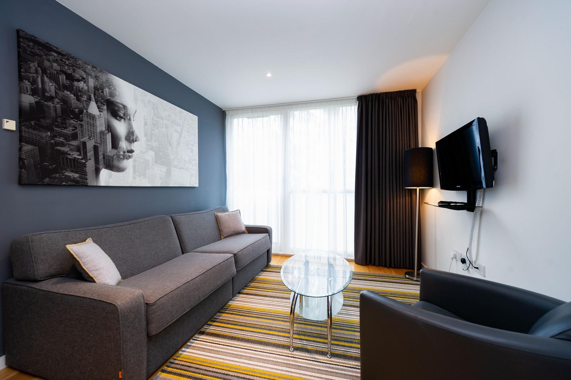 Staycity Aparthotels London Heathrow Hillingdon Exterior photo
