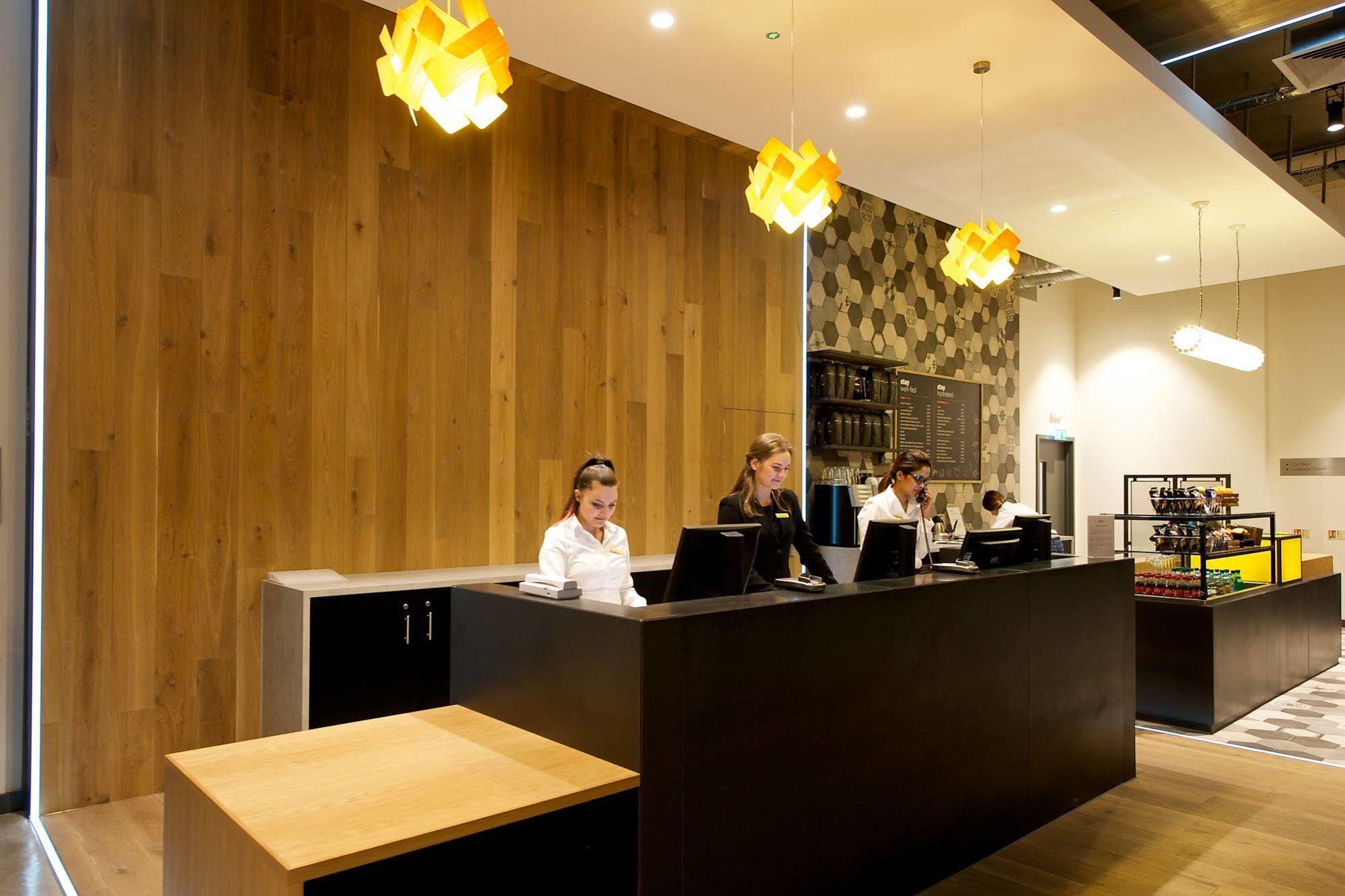 Staycity Aparthotels London Heathrow Hillingdon Exterior photo