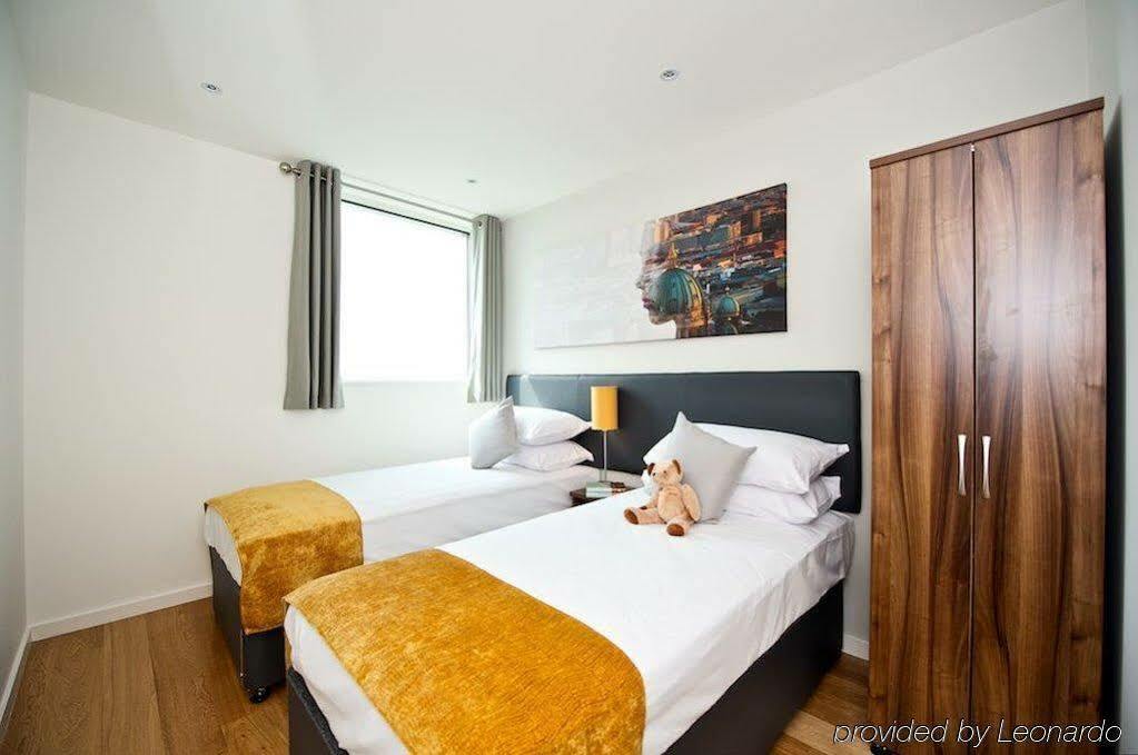 Staycity Aparthotels London Heathrow Hillingdon Exterior photo